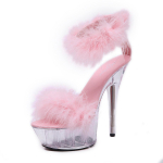 Moteri&scaron;ki auk&scaron;takulniai &bdquo;stiletto&ldquo; seksualūs juodi, vandeniui atspari platforma &bdquo;Hate The Sky High&ldquo; kailiniai sandalai, moteri&scaron;ki, vasaros 330 serija, 15 cm kulnas, 5 cm platforma i&scaron; LFD 39 rožinė