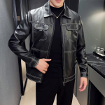 Žieminė elastinga plona vyri&scaron;ka retro motociklo PU odinė striukė su trimatėmis ki&scaron;enėmis, metalinėmis sagomis Darbo stiliaus mink&scaron;ta odinė striukė