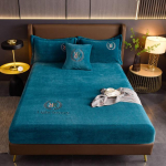 Mink&scaron;tas pliu&scaron;inis paklodė, tvirta flanelinė elastinė juosta, pritvirtinta paklodė čiužinio apsauga, aksominė lovatiesė čiužinio užvalkalas