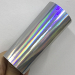 Holografiniai lazeriniai chromo juodi automobilio lipdukai Automobilio vidaus kėbulo apvyniojimas vinilo plėvelės lak&scaron;tas juodas su vaivoryk&scaron;tės lipdukais 20 x 152CM