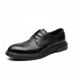 Mados prabangus prekės ženklas Briti&scaron;ki Brogues Klasikiniai vyri&scaron;ki smailūs oficialūs batai Vyri&scaron;ki lakuotos odos juodi vestuviniai batai Oxford formalūs batai Mada 38 juoda