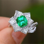 POMOiii Nauji nuostabūs paprastos gėlės formos žalios spalvos atidarymo žiedai moterims Valentino dienos cirkonio smulkaus temperamento papuo&scaron;alų dovana Adjustable Opening žalia
