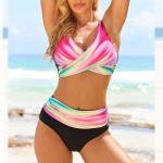 Moteri&scaron;kas maudymosi kostiumėlis su pečių juostele Pink Petals Print Bikini Tankini maudymosi kostiumėlis S rožinė