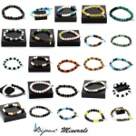 Pierres et Min&eacute;raux. Bracelet Perles Agate noire + Emeraude de Zambie 8 mm. Fabriqu&eacute; en France.