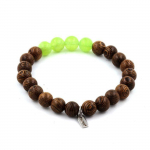 Pierres et Min&eacute;raux. Bracelet Perles P&eacute;ridot + bois 8 mm. Fabriqu&eacute; en France.