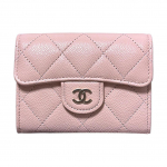 Chanel Classic dygsniuota trijų dalių piniginė, rožinės spalvos ikrų odos su sidabriniais CC logotipais, mini kompakti&scaron;kas kortelių dėklas kasdieniam naudojimui ir kelionėms AP0220-B10583-NS841 Gift Set(Basic Set+Box+Shopping Bag)