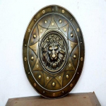 Viduramžių liūto veido riterio &scaron;arvų skydo tvirto plieno namų dekoras taip pat geriausia Helovino dovana 300 filmų &bdquo;Spartan Shield&ldquo; kopija