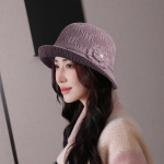 Moterų XX a. XX a. &scaron;e&scaron;tojo de&scaron;imtmečio vintažinė megzta kibiro kepurė &ndash; žiemos derbio &bdquo;Bowler&ldquo; žvejo kepurė su apvalia briauna kibirėle, moteri&scaron;ka One size juoda