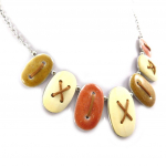 NOA [K1454] - Collier Cr&eacute;ateur 'Boutons' beige marron ruda
