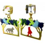 Les Tr&eacute;sors De Lily [P2016] - Boucles d'oreilles artisanales 'Monde Merveilleux' (Chaperon rouge) multicolore dor&eacute; - 30x20 mm