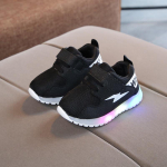 Madingi vaiki&scaron;ki batai LED tinklelio &scaron;viesa berniukams, kvėpuojanti laisvalaikio sportbačiai mergaitėms su blykste 22