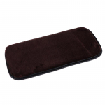 Automobilinis visureigis, patvarus centrinės konsolės dėžutės porankis, mink&scaron;tas pagalvėlės užvalkalas, dėvimi kilimėliai smėlis