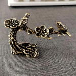 Gryno vario slyvų medis Laimingas &scaron;arkos pauk&scaron;tis Miniatiūriniai papuo&scaron;alai Antikvariniai žalvariniai gegutės figūrėlės arbatos stalo papuo&scaron;imai Ra&scaron;omojo stalo dekoro amatai