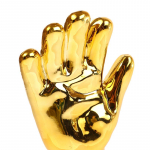 &bdquo;Auksinių pir&scaron;tinių&ldquo; futbolo trofėjaus laimėtojas &bdquo;Golden Trophy&ldquo; vartininko žaidimų futbolo varžybų suaugusiųjų pir&scaron;tinių mokyklos vaikų apdovanojimų taurė