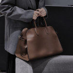 Naujas ir i&scaron; karvės odos didelės talpos portfelis, didelės talpos rankinis krep&scaron;ys ant peties, paprastas ir universalus laisvalaikio moteri&scaron;kas krep&scaron;ys 25x16x19cmwith shoulder strap kava