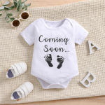Naujagimio medvilninis &scaron;liaužtinukas su užra&scaron;u Coming Soon (Netrukus), trumpomis rankovėmis, kombinezonas, kūdikio smėlinukas 6-9M