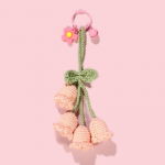 Moteri&scaron;kas rankų darbo megztas mielas varpelio orchidėjos raktų pakabukas su varpeliu, rankinės pakabukai, vėjo varpeliai, gėlių raktų pakabukas, krep&scaron;io pakabukai, nertas