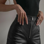 SCIONE Naujos PU Siuvimo Laisvalaikio Odinės Kelnės 2025 Moteri&scaron;kos Klubus Apimtį Liekninančios Auk&scaron;to Liemens Odinės Kelnės Su Suri&scaron;amuogliu Užtrauktuku Motociklininko Lieknos Kelnės S juoda