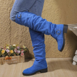 Moteri&scaron;ki vienspalviai madingi batai, užtraukiami batai su sagties dirželiu, stambiu kulnu iki kelių, žieminiai apvalianosiai klostuoti batai 37 mėlyna