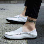 Vyri&scaron;ki Loafers Patogūs plok&scaron;ti batai Slydimi odiniai vairavimo batai Pavasario vasaros laisvalaikio batai 46 balta