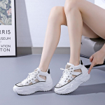 2023 m. vasaros naujos mados tu&scaron;čiaviduriai maži balti batai moteri&scaron;ki korėjieti&scaron;ka versija studentų laisvalaikio batai platforma platforma platforma 306