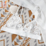 Seksualūs moteri&scaron;ki liemenėlės nėriniai belaidis apatinis trikotažas Itin plonas moteri&scaron;kas apatinis trikotažas be pamu&scaron;alo gėlėmis Seksualūs apyrankės mink&scaron;ti vir&scaron;utiniai moteri&scaron;ki intymūs drabužiai L balta