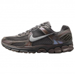 Nike Air Zoom Vomero 5 Cave Stone Vyri&scaron;ki sportbačiai Ruda Daugiaspalvė Vidutinio peleno HF5493-201 40.5 gray