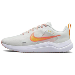 Nike Downshifter 12 Balti University Gold Moteri&scaron;ki sportbačiai Summit-White Light-Madder-Root Crimson-Bliss DD9294-101 36