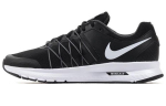 Nike Air Relentless 6 žemi juodi/balti moteri&scaron;ki 843882-001 35.5