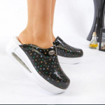 Moteri&scaron;kos ortopedinės klumpės, medicininiai sabo batai, neslystantys &scaron;lepetės, slaugytoja, gydytojas, aku&scaron;erė 38