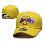 Siuvinėta krep&scaron;inio komandos snapback kepuraitė Unisex Atsitiktinio stiliaus Hip Hop stiliaus Reguliuojama medvilnės ir lino beisbolo kepurė Adjustable 54cm-62cm yellow