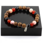 Pierres et Min&eacute;raux. Bracelet Perles Opale Rose + Agate noire + Agate Rouge + bois 8 mm. Fabriqu&eacute; en France.