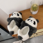 Moteri&scaron;kos žieminės pliu&scaron;inės &scaron;lepetės Mielos &bdquo;Panda&ldquo; namų apyvokos &scaron;ilti, patogūs medvilniniai batai ant grindų, neslystantys plok&scaron;čiadugniai laisvalaikio batai 35-38 smėlis