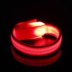 LED &scaron;viečianti rankos apyrankės lemputė nakties saugos įspėjamoji LED blykstės lemputė, skirta bėgimo juostai &scaron;vytinčiam M raudona
