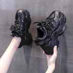 2024 m. balti juodi stambūs sportbačiai, moteri&scaron;ki pavasario rudeniniai batai storu apačia tėčiui Moteri&scaron;ki madingi PU odos platforminiai sportbačiai moterims 35 balta