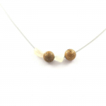 Pierres et Min&eacute;raux. Collier 4 perles Quartz &agrave; Rutile dor&eacute; du Br&eacute;sil + Perles bois 8 mm Chaine en acier inoxydable.