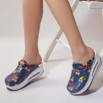 Moteri&scaron;kos ortopedinės klumpės, medicininiai sabo batai, neslystantys &scaron;lepetės, slaugytoja, gydytojas, aku&scaron;erė 42