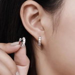 3 mm moteri&scaron;ki moissanito auskarai 925 sterlingų sidabro platinos papuo&scaron;alai Moissanite-3mm