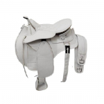 Baltas bemedžių sintetinis papildomas skydelis Horse Tack balnas yra visų dydžių arkliams. 14 Inch