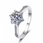 S925 sidabrinis &scaron;viesus prabangus mados heksagramos dizaino moissanite moteri&scaron;kas žiedas, dengtas 18k balto aukso žiedas