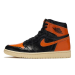 Air Jordan 1 Retro High OG Shattered Backboard 3.0 Vyri&scaron;ki sportbačiai Juodi Blizgūs-Vaniliniai-Žvaigždiniai 555088-028 43