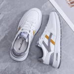 &bdquo;Forrest Gump&ldquo; batai, moteri&scaron;ki pavasario nauji porai, laisvalaikio sportiniai batai vyrams ir moterims, apvalūs Retro odiniai maži balti batai 41