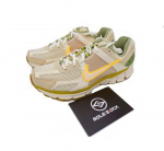 Nike Wmns Air Zoom Vomero 5 &Scaron;viesiai dramblio kaulo spalvos Aliejaus žalia FQ6868-181 EU 41 dramblio kaulas