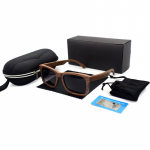 Juodojo rie&scaron;uto mediniai poliarizuoti akiniai nuo saulės Vyri&scaron;ki akiniai Vyri&scaron;ki UV400 apsauga Akiniai Moteri&scaron;ki akiniai nuo saulės dovanų dėžutėje WALNUT WOOD mėlyna