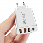 3 USB telefono įkroviklis Type-C greitojo įkrovimo adapteris PD20W QC greitasis įkroviklis mobiliajam telefonui 5V voltų maitinimo &scaron;altinis USB prievadas Eu plug balta