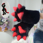 Plaukuotos drakono letenos pir&scaron;tinės Cosplay kostiumo aksesuaras Mink&scaron;tas pliu&scaron;inis gyvūno rankos rekvizitas Anime konvencijos pasirodymas Furry Dragon Paw Glove - Black/Red gray