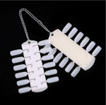 120 patarimų gelinio lako spalvotas ekranas, kuriame rodoma lentyna kortelių laikiklis Dvipusiai pavyzdžiai Nagų dailės lavinimas Rankų mėginių stovas Nagų paletė balta