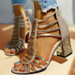 Vasaros Crystal Hollow Out Peep-toe romėni&scaron;ki batai Auk&scaron;takulniai moteri&scaron;ki sandalai