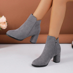Mada 2025 Nauji Moteri&scaron;ki Ankle Boots Madingi Smailianosiai Batai Moterims &Scaron;oninis Užtrauktukas Tamprios Vidutinio Kulno Didelio Dydžio Trumpi Batai Botas De Mujer 35 pilka spalva