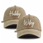 2 vnt. HUBBY WIFEY spausdinimo skalbta beisbolo kepurė, klasikinė atsitiktinė stilinga retro reguliuojama lengva apsauga nuo saulės lauko sportui Adjustable chaki